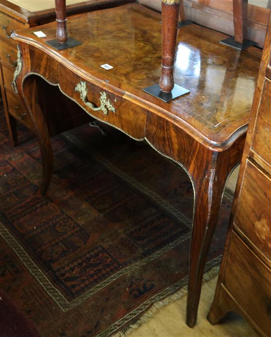 Walnut bureau plat